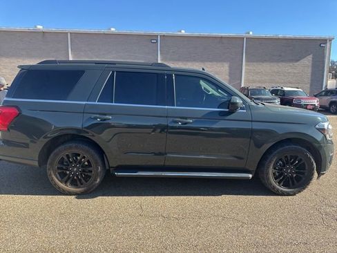 Certified 2022 Ford Expedition XLT image 16