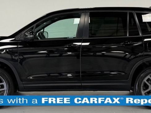 Used 2023 Honda Passport EX-L image 2