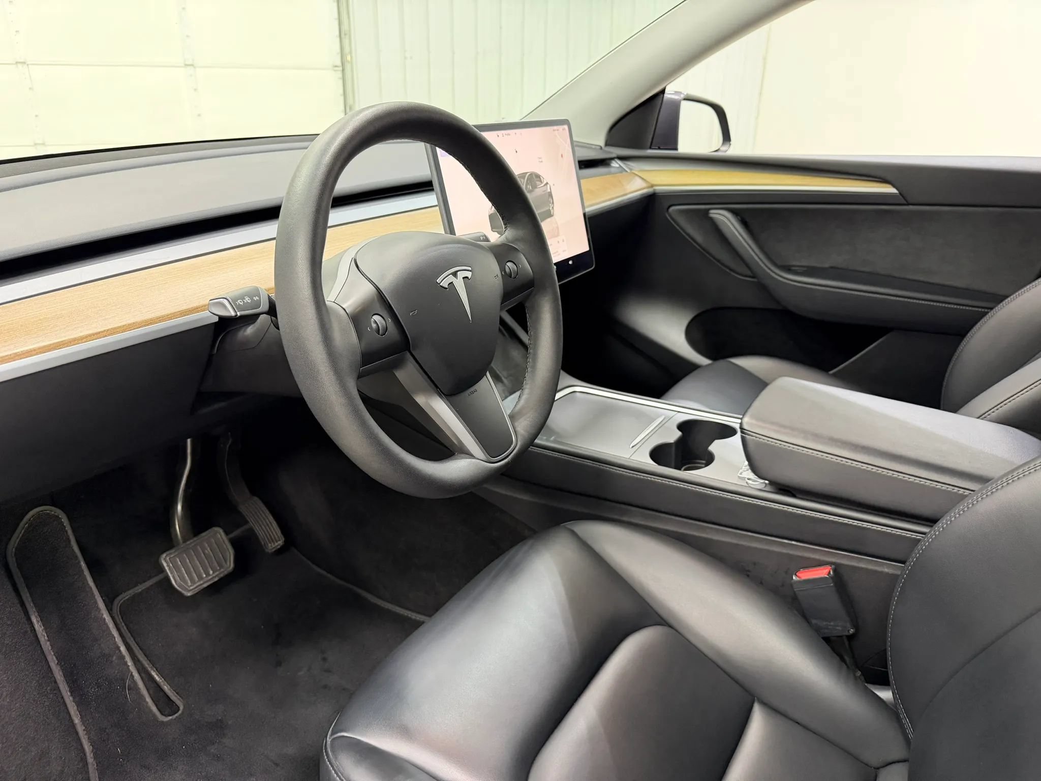 Used 2023 Tesla Model Y Long Range AWD/4WD image 12