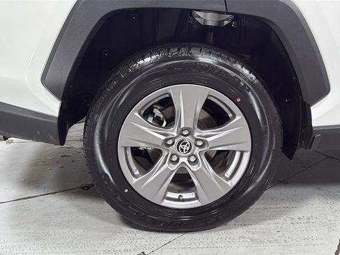 Certified 2025 Toyota RAV4 LE image 22