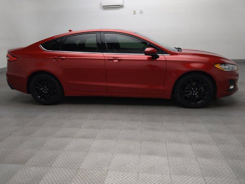 Used 2020 Ford Fusion SE w/ Equipment Group 151A FWD image 11