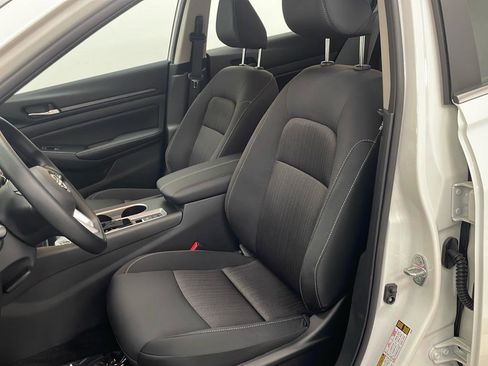 New 2025 Nissan Altima 2.5 SV w/ SV Special Edition Package image 6