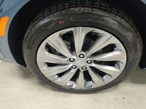 New 2026 Buick Envista Avenir FWD image 14
