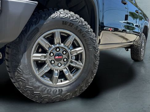 New 2026 GMC Sierra 1500 AT4X AWD/4WD image 2