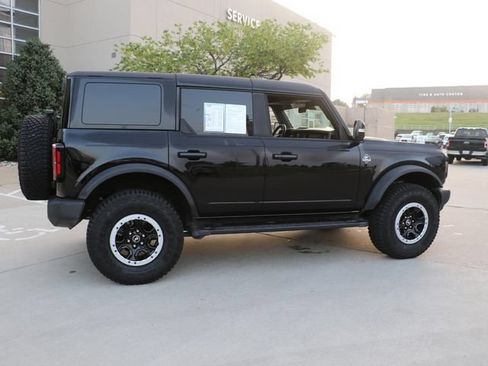Used 2024 Ford Bronco Outer Banks w/ Sasquatch Package AWD/4WD image 7