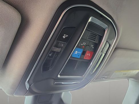 Used 2024 Jeep Grand Cherokee Laredo image 20