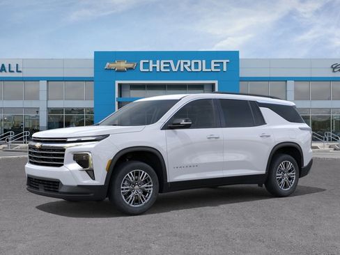 New 2026 Chevrolet Traverse LT AWD/4WD image 2