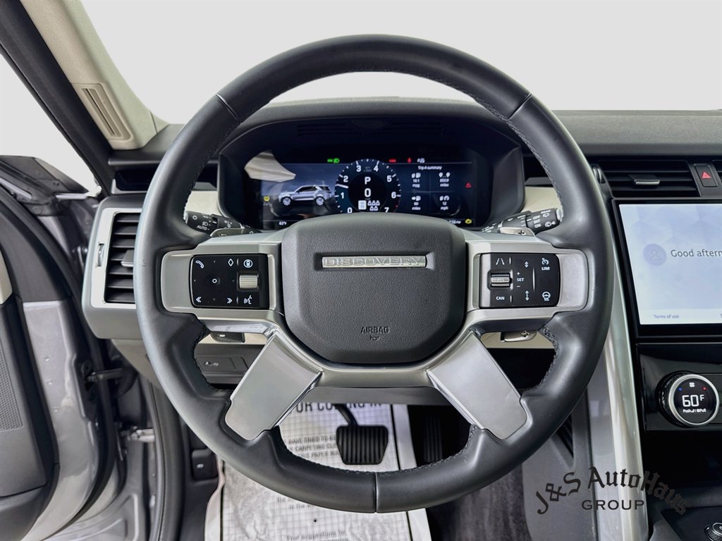 Used 2025 Land Rover Discovery S AWD/4WD image 12