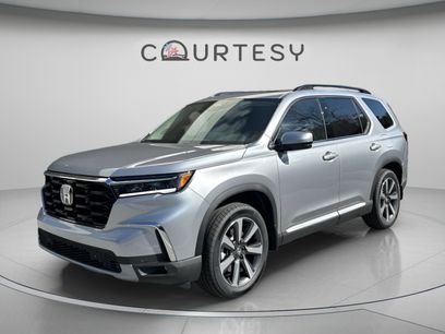 Certified 2025 Honda Pilot Touring
