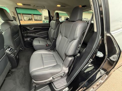 Used 2023 Subaru Ascent Limited AWD/4WD image 9