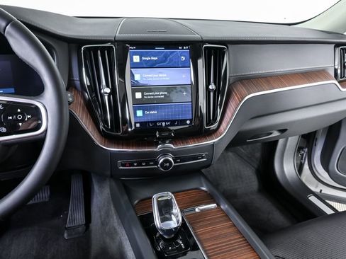 Certified 2023 Volvo XC60 B5 Ultimate image 15