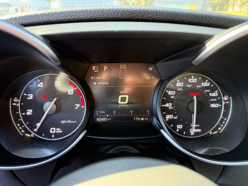 Used 2018 Alfa Romeo Giulia Ti Sport w/ Quick Order Package 22U Sport image 12