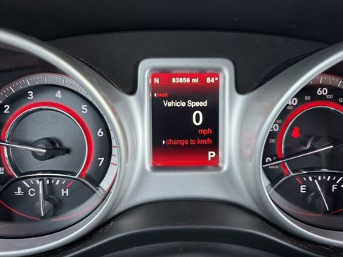 Used 2019 Dodge Journey SE FWD image 42