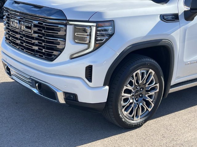 Certified 2024 GMC Sierra 1500 Denali Ultimate AWD/4WD image 10