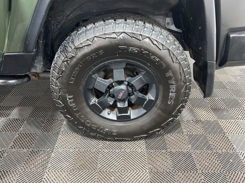 Used 2011 Toyota FJ Cruiser 4WD w/ Trail Teams Special Edition image 29