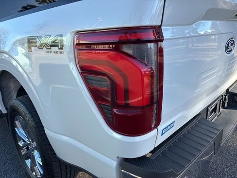 Used 2025 Ford F150 Lariat w/ Equipment Group 501A Mid image 13