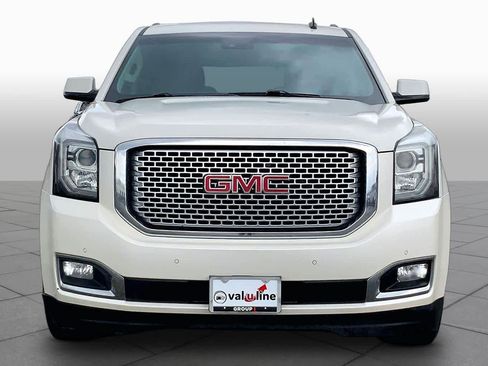 Used 2015 GMC Yukon Denali w/ Touring Package AWD/4WD image 3