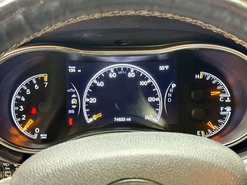 Used 2017 Jeep Grand Cherokee Limited image 14