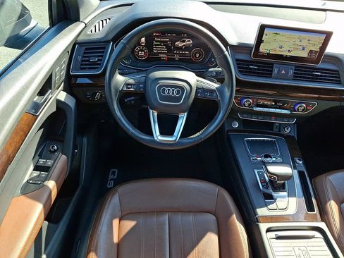 Used 2019 Audi Q5 2.0T Premium Plus w/ Premium Plus Package AWD/4WD image 12