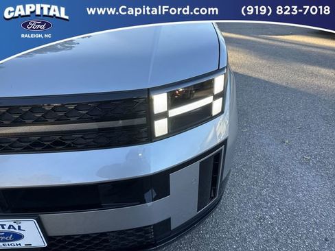 Used 2024 Hyundai Santa Fe Calligraphy w/ Tow & Go Package image 11