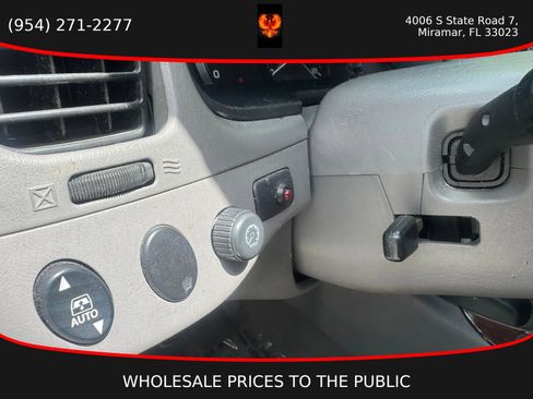 Used 2005 Toyota Sequoia SR5 RWD image 9