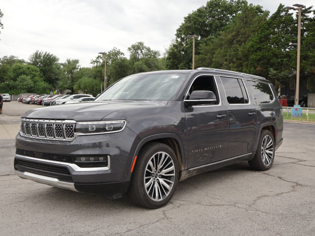 Used 2024 Jeep Grand Wagoneer L Series III AWD/4WD image 3
