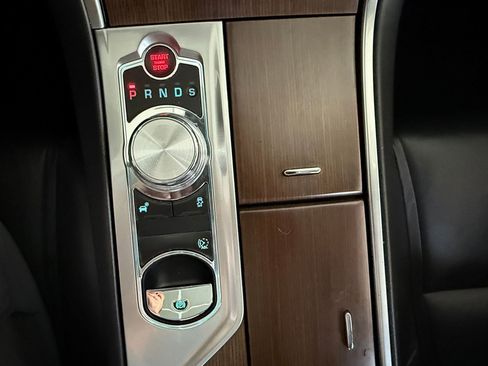 Used 2014 Jaguar XF RWD image 20