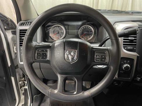 Used 2018 RAM 2500 SLT AWD/4WD image 11