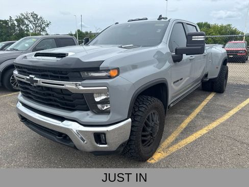 Used 2024 Chevrolet Silverado 3500 LT w/ All Star Edition AWD/4WD image 1
