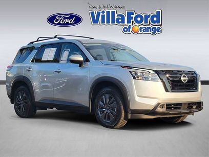 Used 2022 Nissan Pathfinder SV w/ SV Black Package