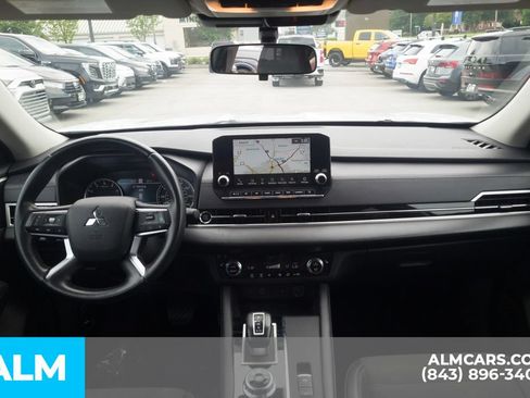 Used 2024 Mitsubishi Outlander SE FWD image 21