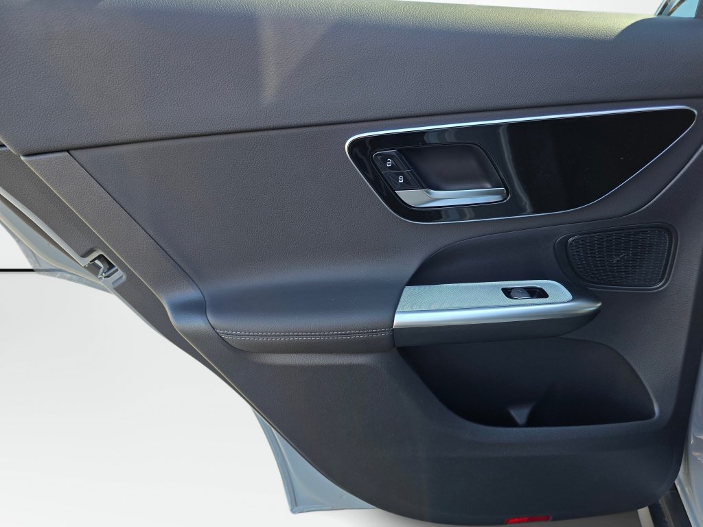 New 2027 Mercedes-Benz GLC 300 4MATIC image 18