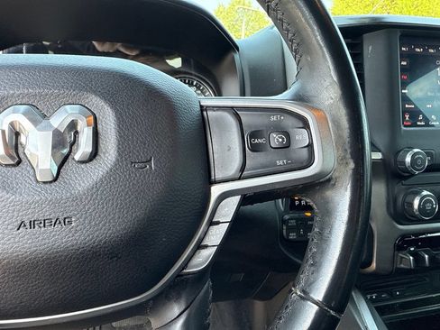 Used 2019 RAM 1500 Big Horn AWD/4WD image 9