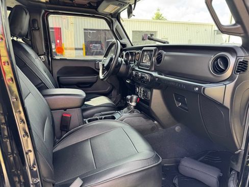 Used 2022 Jeep Wrangler Unlimited Sport AWD/4WD image 29