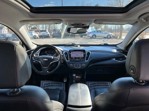 Used 2016 Chevrolet Malibu Premier w/ Driver Confidence Package image 21