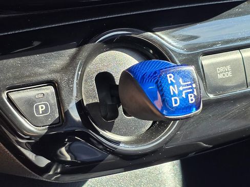 Used 2017 Toyota Prius Two image 40