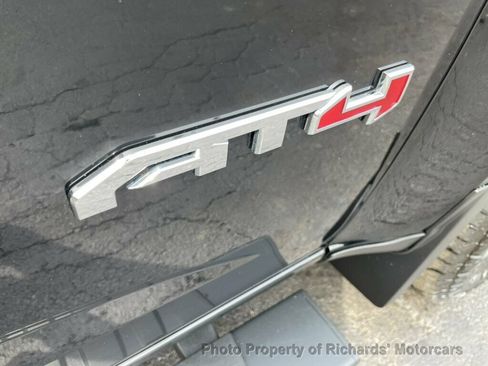 Used 2022 GMC Canyon AT4 w/ Trailering Package AWD/4WD image 10