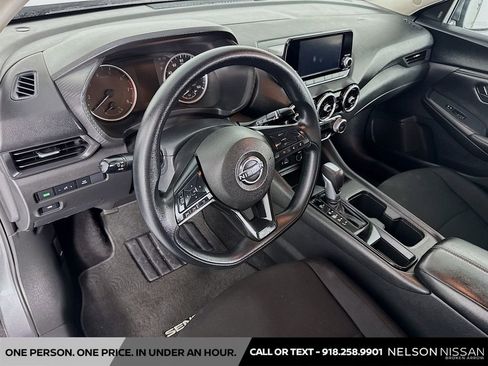 Used 2025 Nissan Sentra S FWD image 9