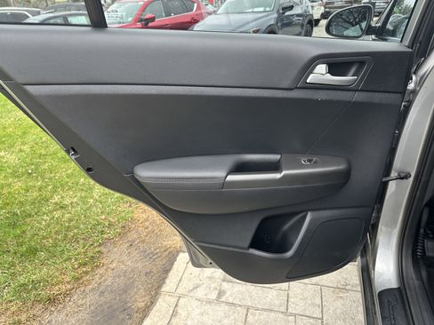 Used 2021 Kia Sportage LX image 23