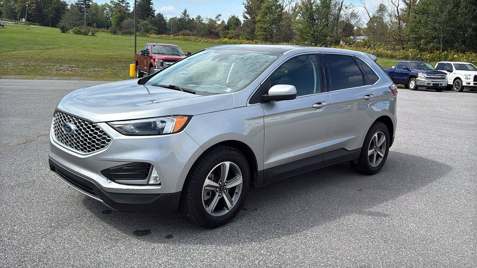 Used 2024 Ford Edge SEL w/ Convenience Package AWD/4WD image 7