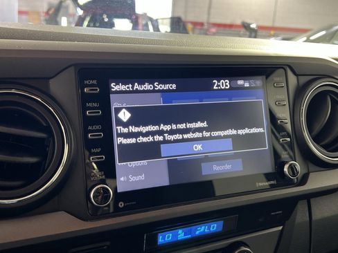 Used 2021 Toyota Tacoma TRD Off-Road w/ Technology Package image 20