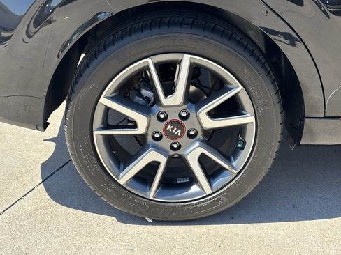 Used 2020 Kia Soul GT-Line FWD image 7