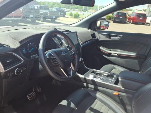 Used 2024 Ford Edge ST-Line AWD/4WD image 6