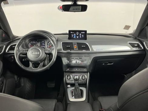 Used 2018 Audi Q3 2.0T Premium Plus w/ Premium Plus Package AWD/4WD image 14