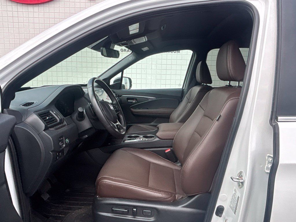 Used 2025 Honda Ridgeline RTL image 4