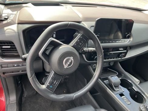Used 2022 Nissan Rogue Platinum AWD/4WD image 11