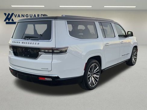 Used 2024 Jeep Grand Wagoneer L Series III image 8