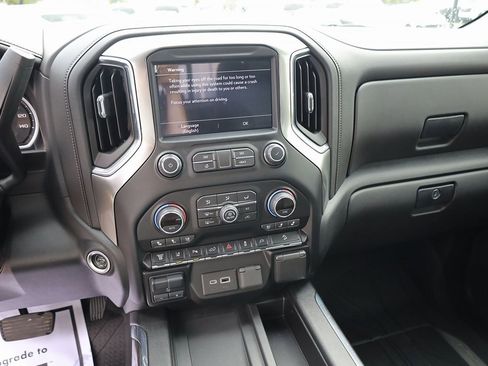 Used 2020 Chevrolet Silverado 3500 LTZ w/ LTZ Plus Package image 16