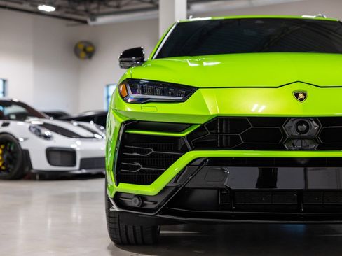 Used 2022 Lamborghini Urus image 21