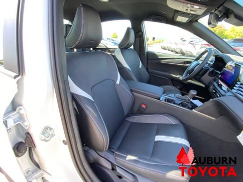 New 2026 Toyota Camry Hybrid w/ Convenience Package AWD/4WD image 11